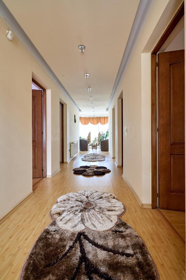 Casa Cu Flori Moisei Hotel Екстериор снимка