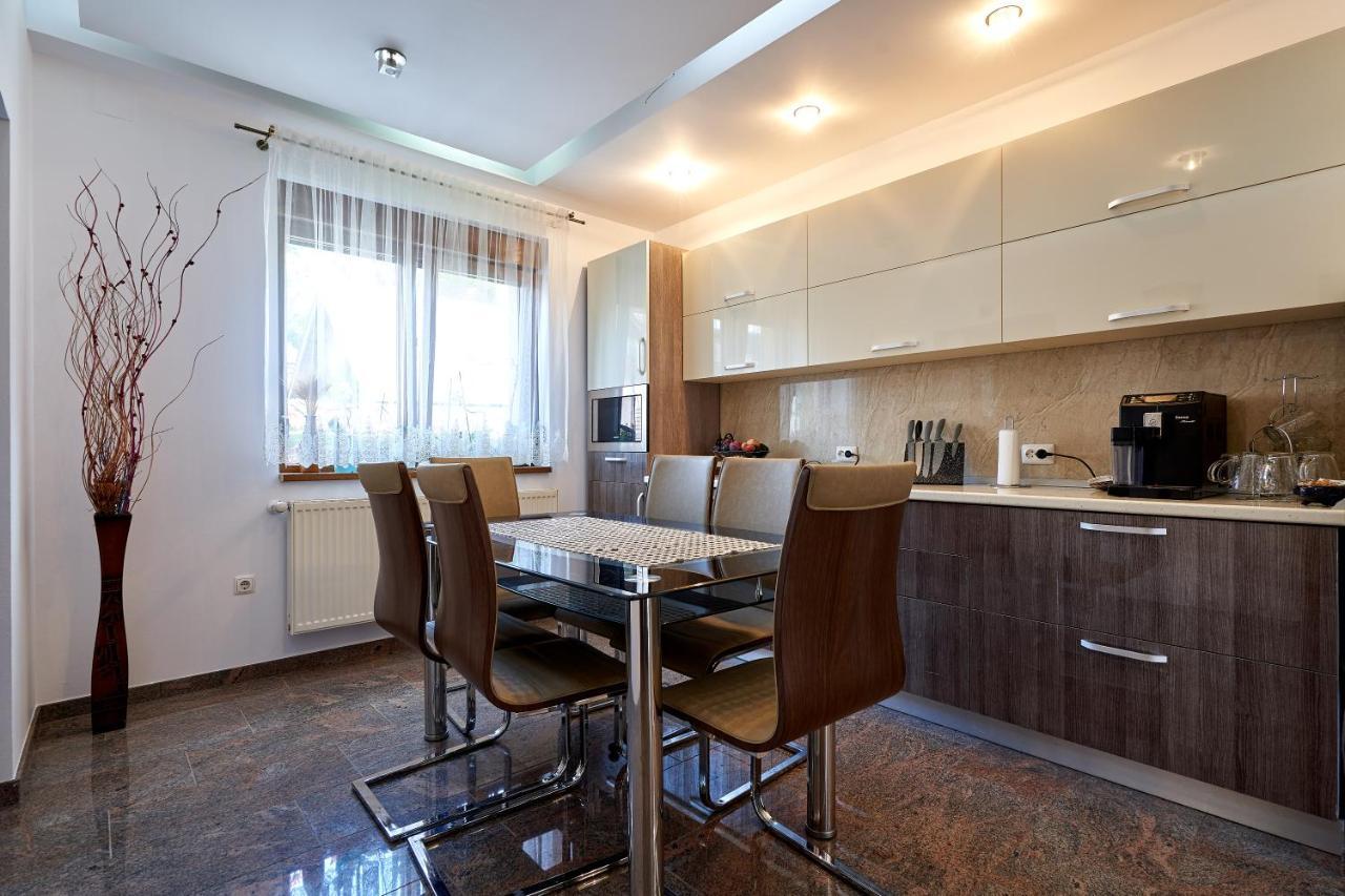Casa Cu Flori Moisei Hotel Екстериор снимка