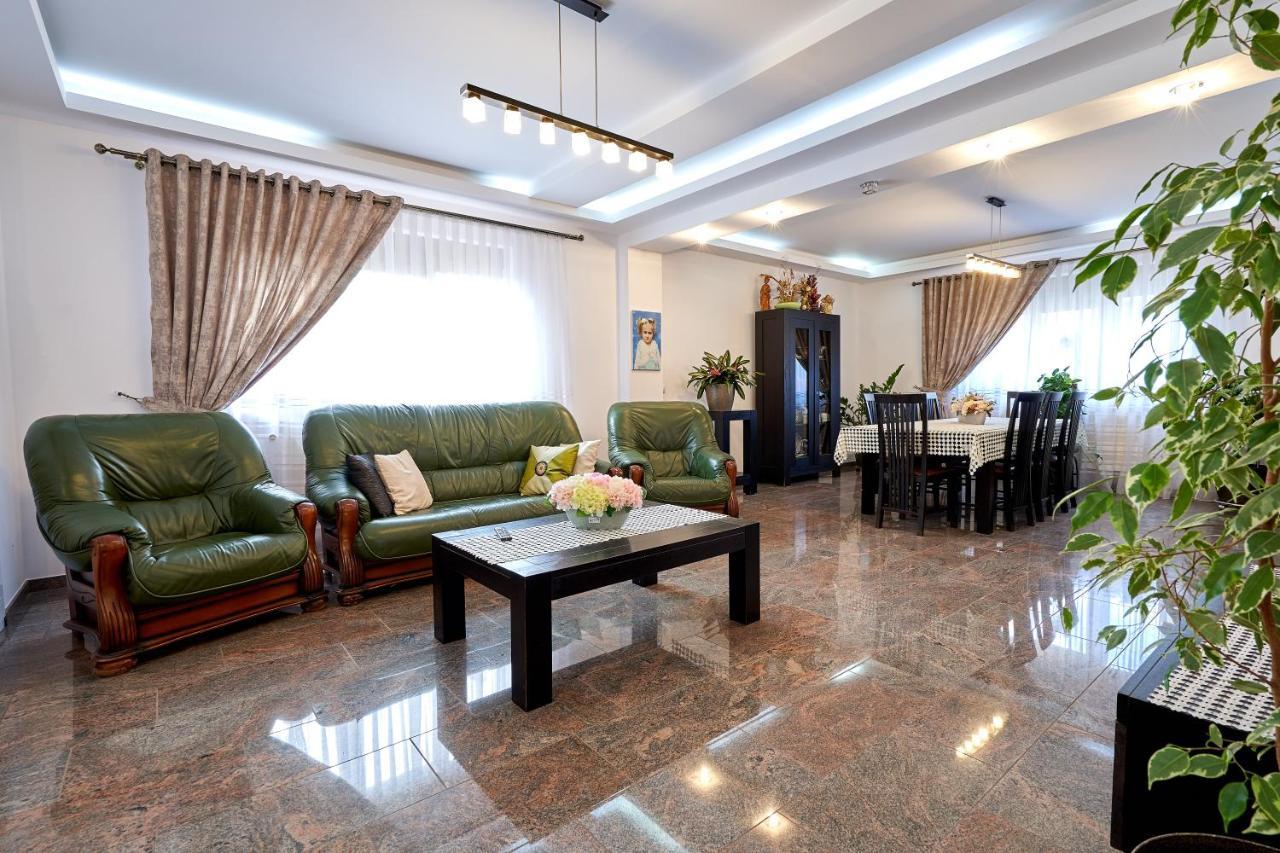Casa Cu Flori Moisei Hotel Екстериор снимка