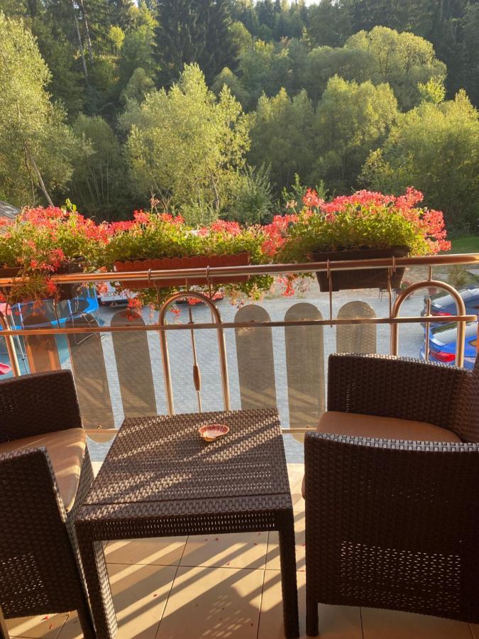 Casa Cu Flori Moisei Hotel Екстериор снимка